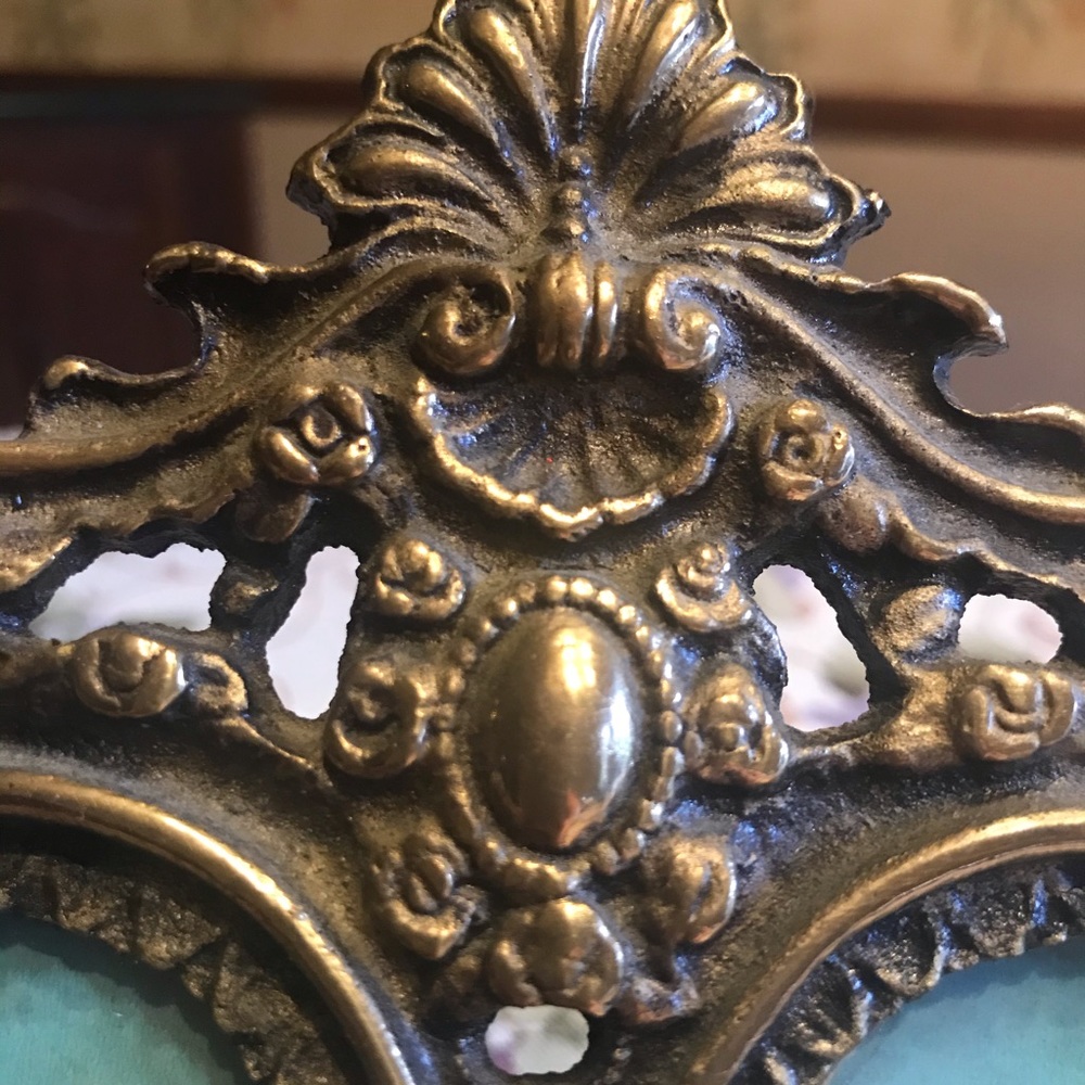 1940s ANTIQUE BRASS FRAME - Picture 2 of 8